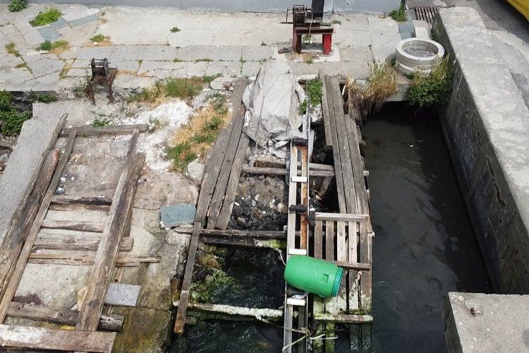 Beykoz sahilinde yılların ihmali