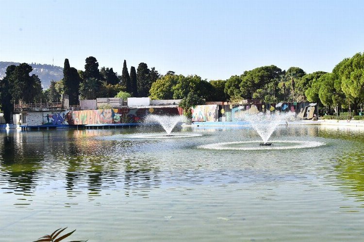 İzmir Büyükşehir Belediyesi, kentin