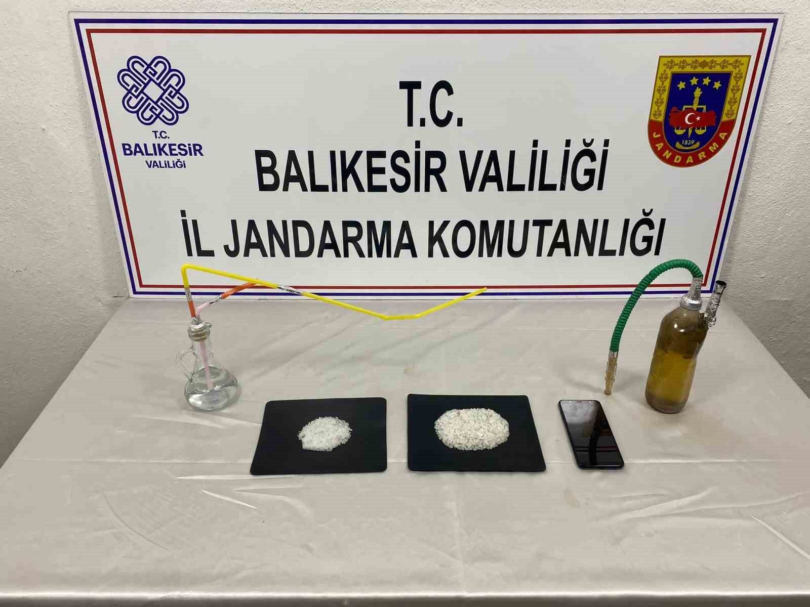 Bandırma’da uyuşturucu ticareti operasyonu gerçekleştirildi