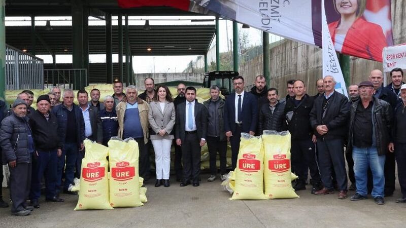 İzmit’ten 840 çiftçiye hibeli gübre desteği