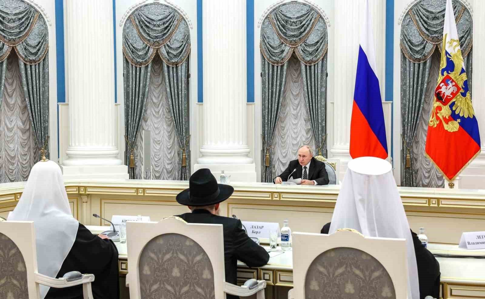 Putin: “Orta Doğu’da uzun vadeli, temel bir çözümün ve barışın anahtarı Filistin ve İsrail olmak üzere iki bağımsız ve egemen devletin kurulması”