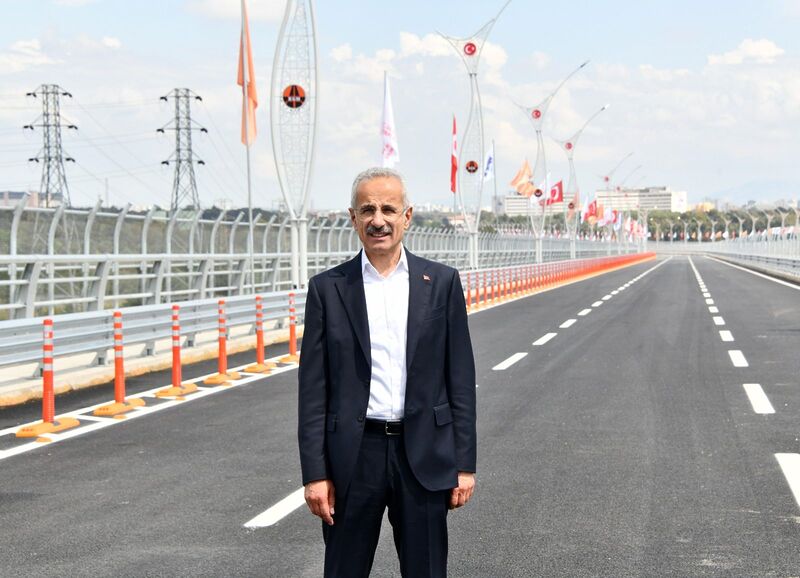 TÜRKİYE, KÖPRÜ VE TÜNELLERLE ULAŞIMDA ÇIĞIR AÇTI