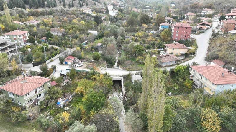 Ankara’da sel ve taşkınlara karşı menfez ve dere geçiş köprüleri yapımı sürüyor