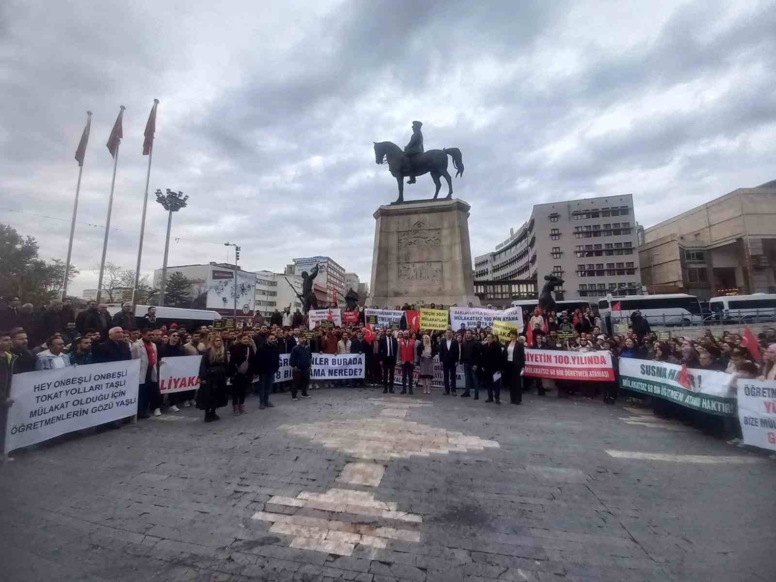 Atanmayan öğretmenler Ankara’da eylem yaptı