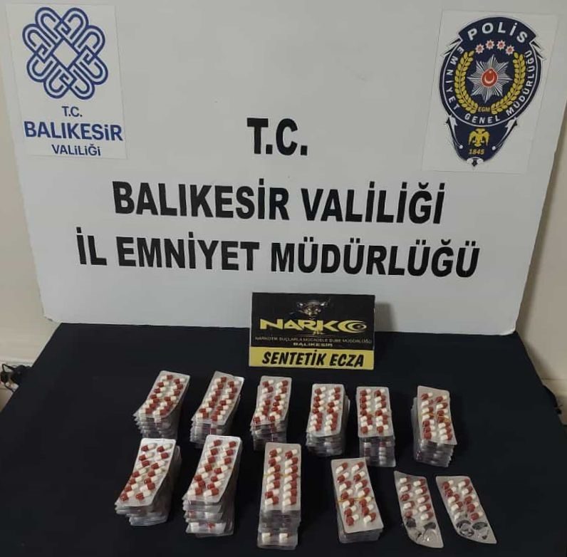 Balıkesir’de kamyonete uyuşturucu hap operasyonu