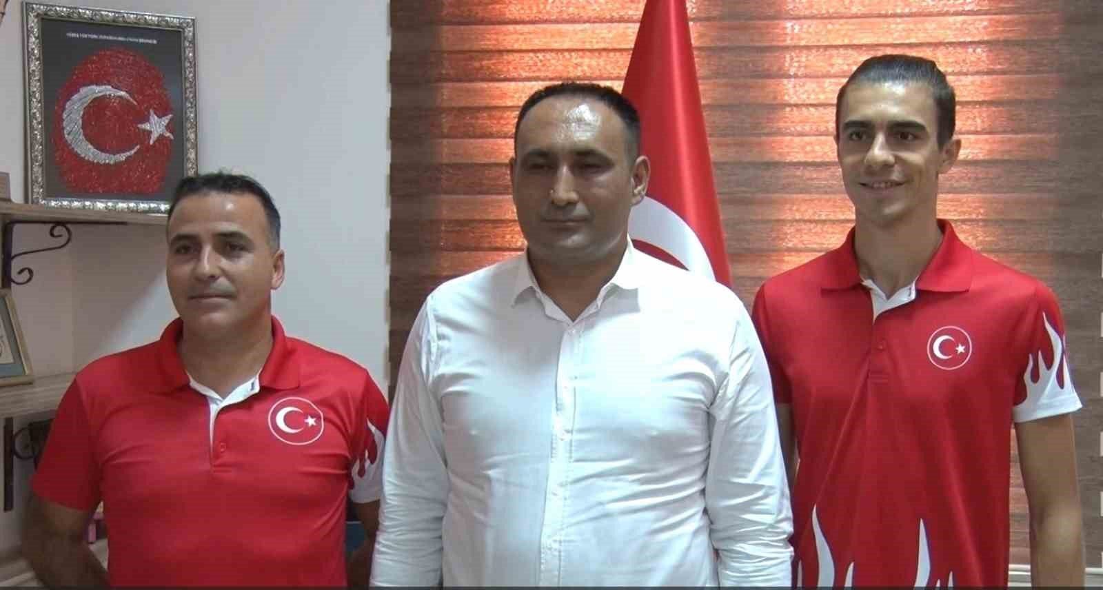 Başkan Yılmaz, dünya ikincisi olan Milli Bocce Sporcusu Mehmet Can Yakın’ı tebrik etti