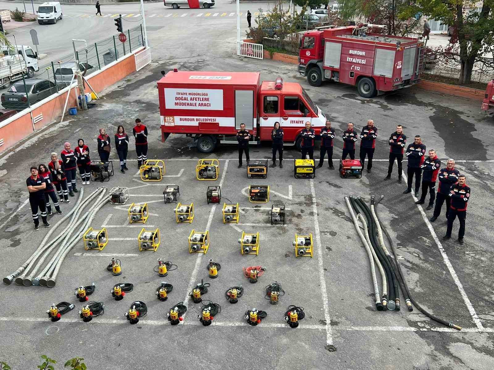 Burdur İtfaiyesi ani yağış ve su baskınlarına karşı teyakkuza geçti