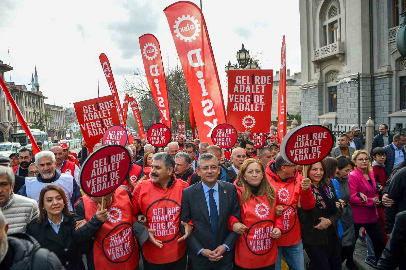 CHP GENEL BAŞKANI ÖZGÜR ÖZEL, DİSK’İN 13 KASIM’DA İSTANBUL’DAN BAŞLATTIĞI