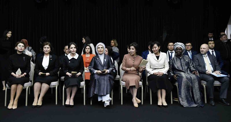 Emine Erdoğan “Çocuklar ve Gençler İş Başında – Orta Asya’da İklim Değişikliği” forumuna katıldı