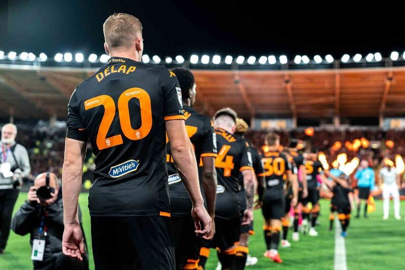 Hull City’nin forma sponsoru McVitie’s oldu