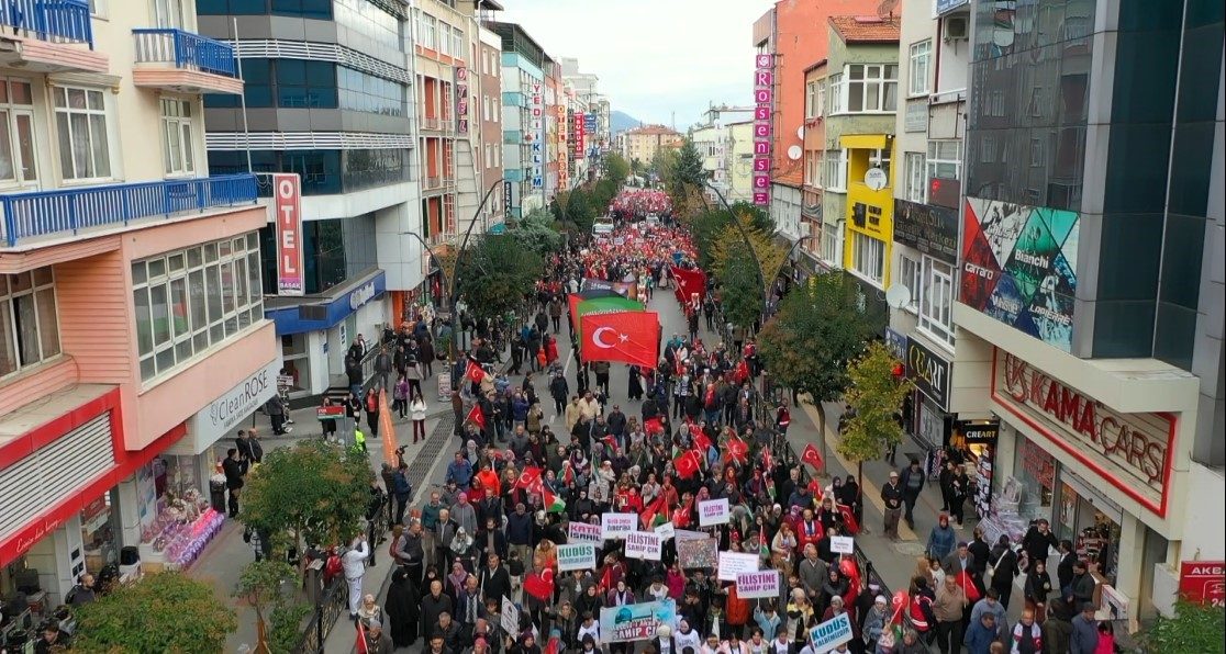 Isparta’da Filistin’e destek yürüyüşü