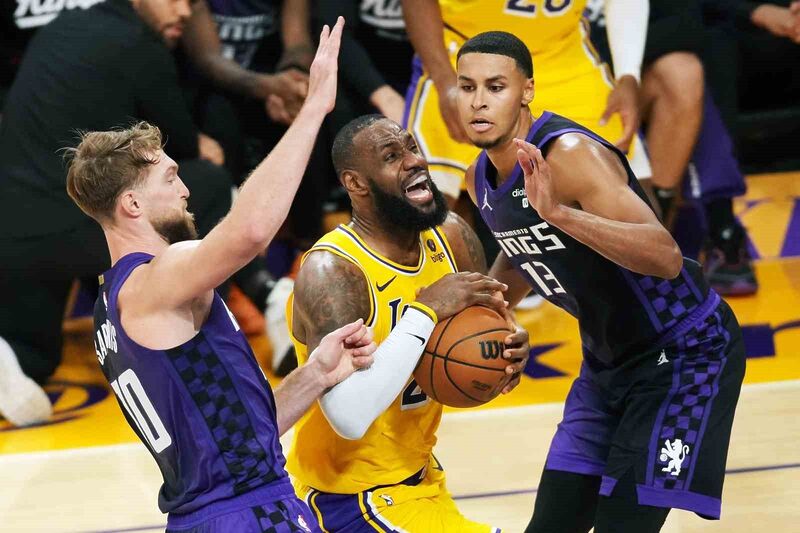 Lakers’ta LeBron James’in triple-double performansı galibiyete yetmedi