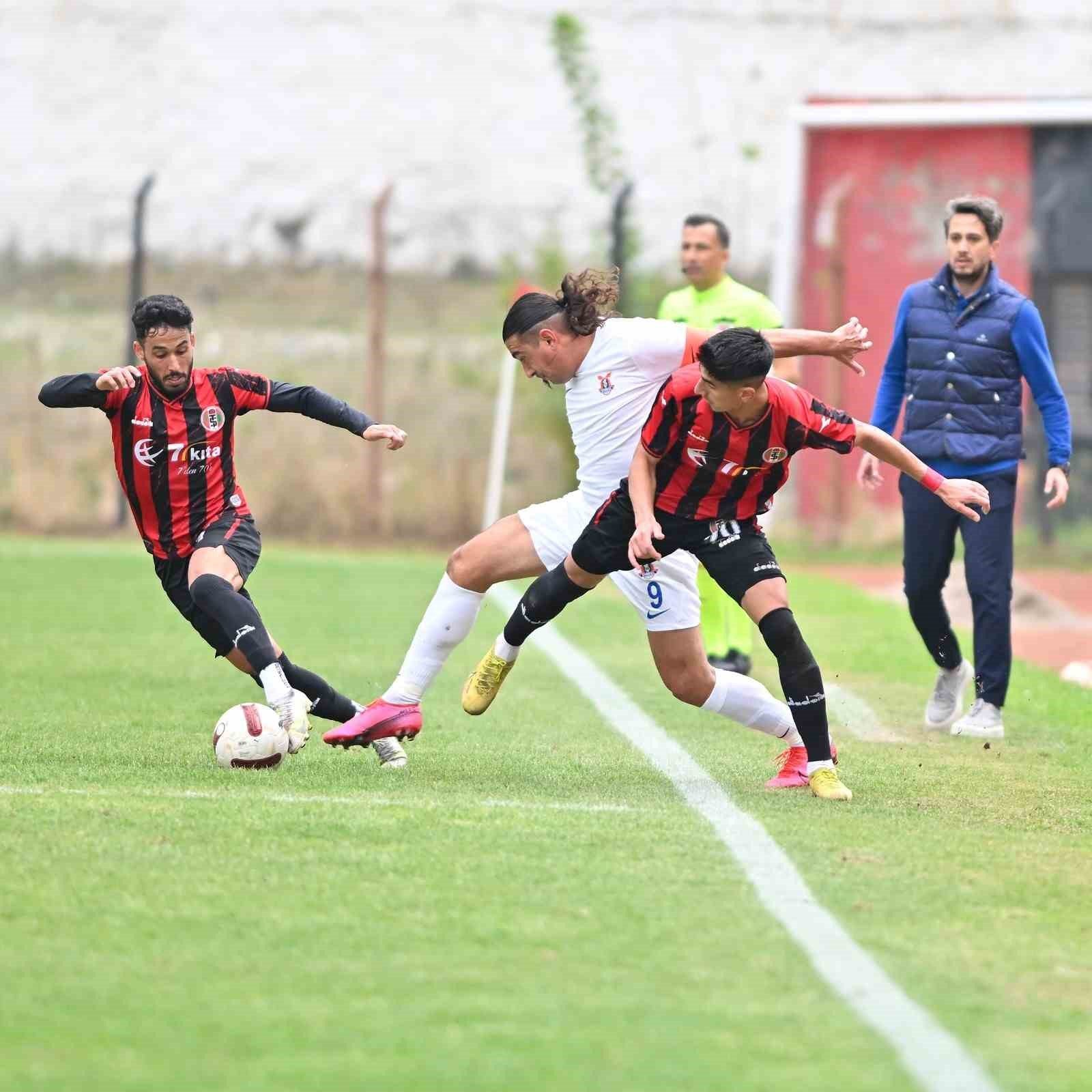 TFF 3. LİG 2. GRUP 11. HAFTA MAÇINDA TURGUTLUSPOR, SAHASINDA