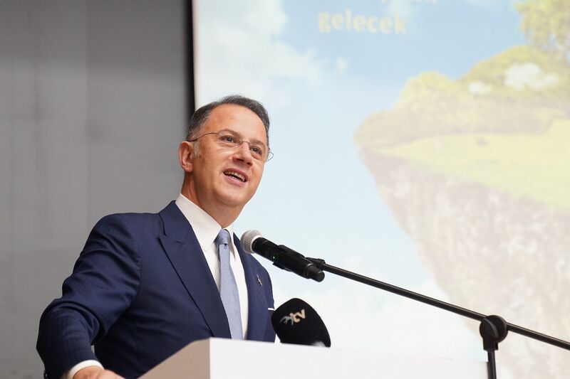 “BEYLİKDÜZÜ’NÜ HER AÇIDAN ÖRNEK BİR İLÇE HALİNE GETİRMEK İÇİN ÇALIŞIYORUZ”