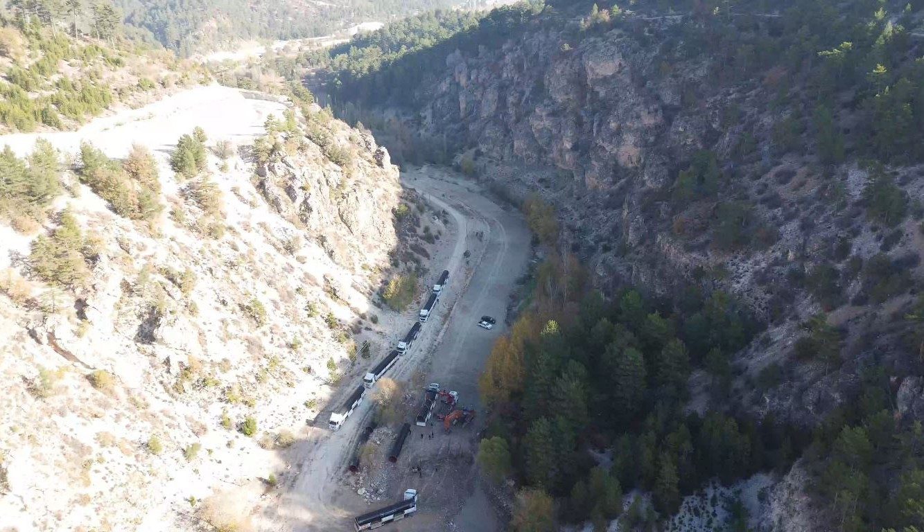 Türkiye’nin en büyük tarım yatırmlarından biri olan Yapraklı Barajı projesi yapımına başlandı