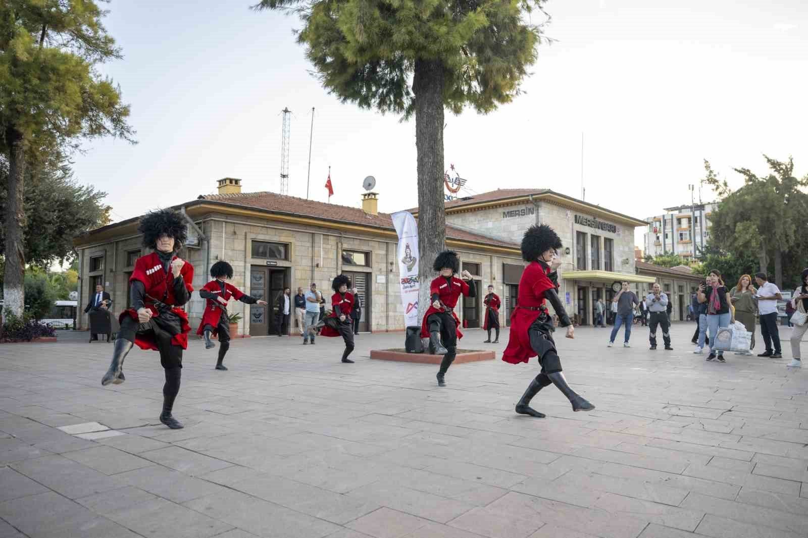 Uluslararası Tarsus Festivali coşkusu Mersin’i sardı