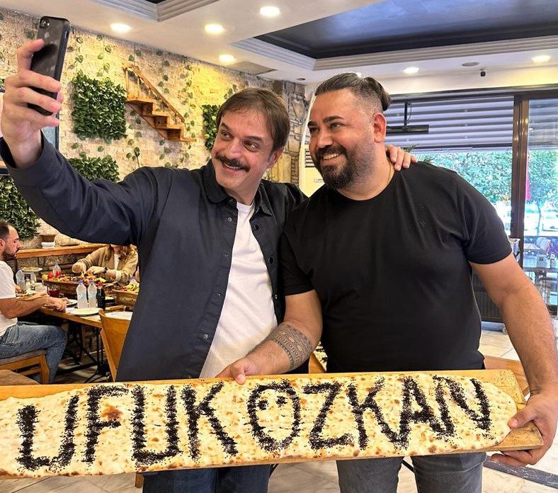 Ünlüler ‘Adana Kebap’ yemeden gitmiyor