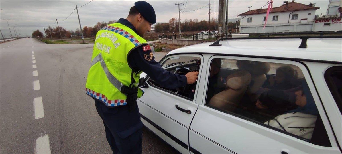 BALIKESİR JANDARMA’DAN ALKOL DENETİMİ