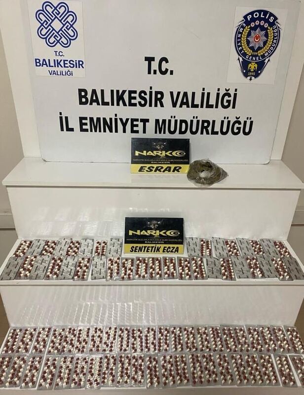 BALIKESİR’DE ARAÇTAN UYUŞTURUCU ÇIKTI