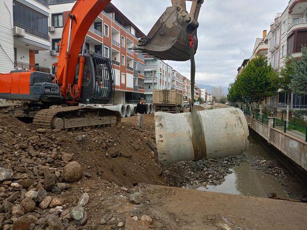 EDREMİT’TE SEL BASKINLARINA ÖNLEM ALINIYOR