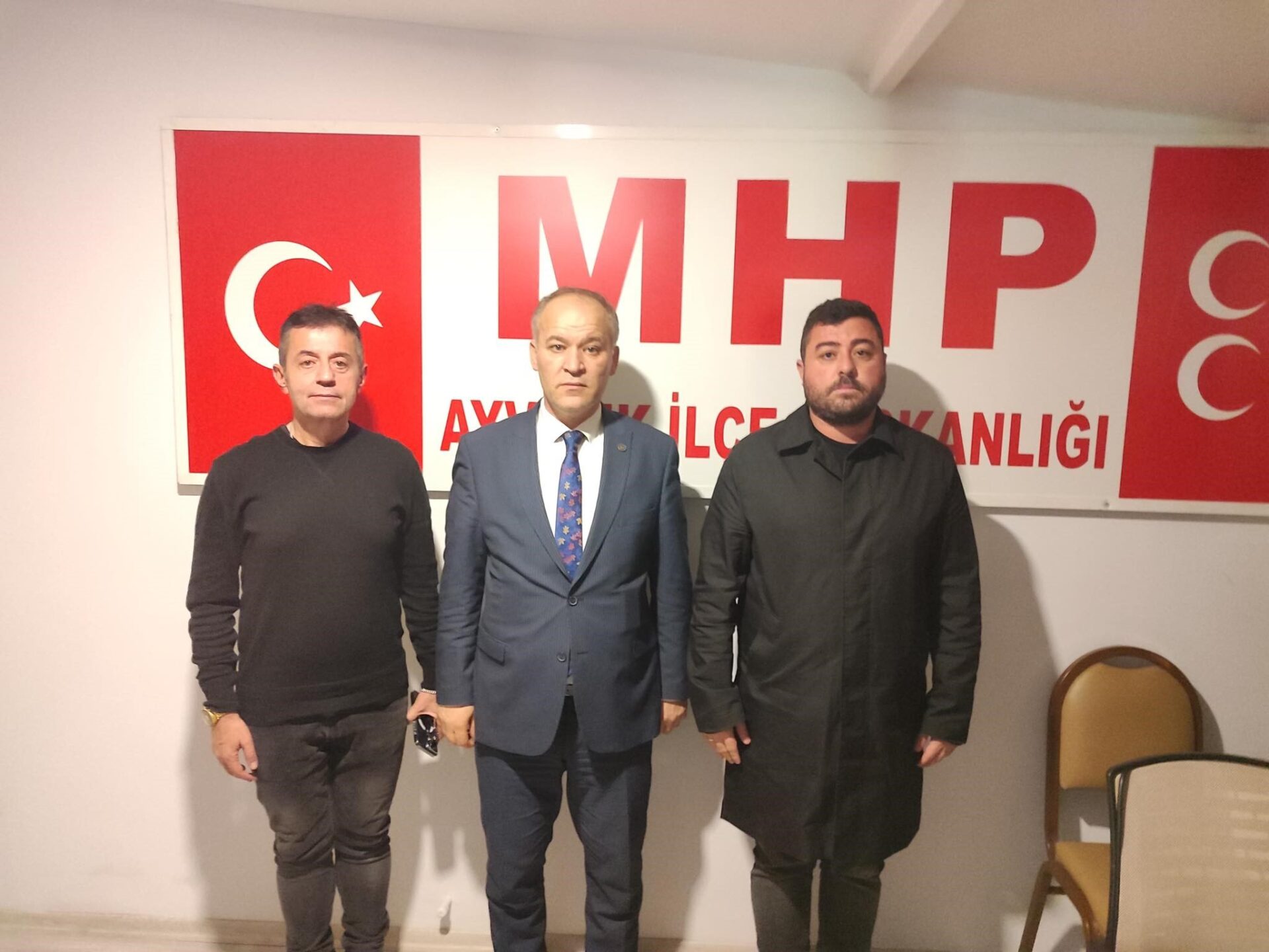 AYVALIK MHP’DE İL BAŞKANI DEĞİŞİMİ