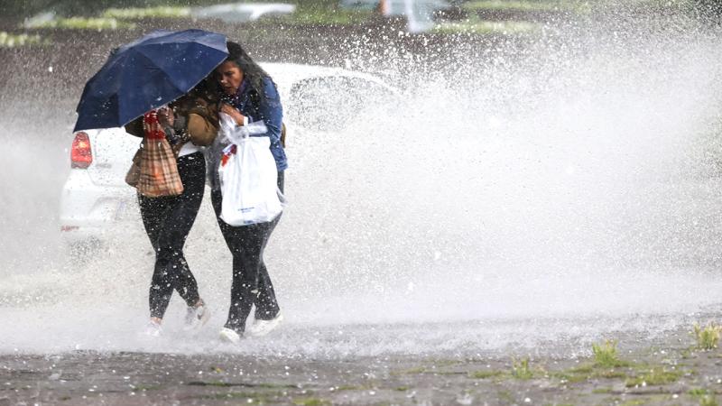 HAVRAN’DA BUGÜN HAVA DURUMU: YAĞMURLU, GÖKGÜRÜLTÜLÜ VE RÜZGARLI