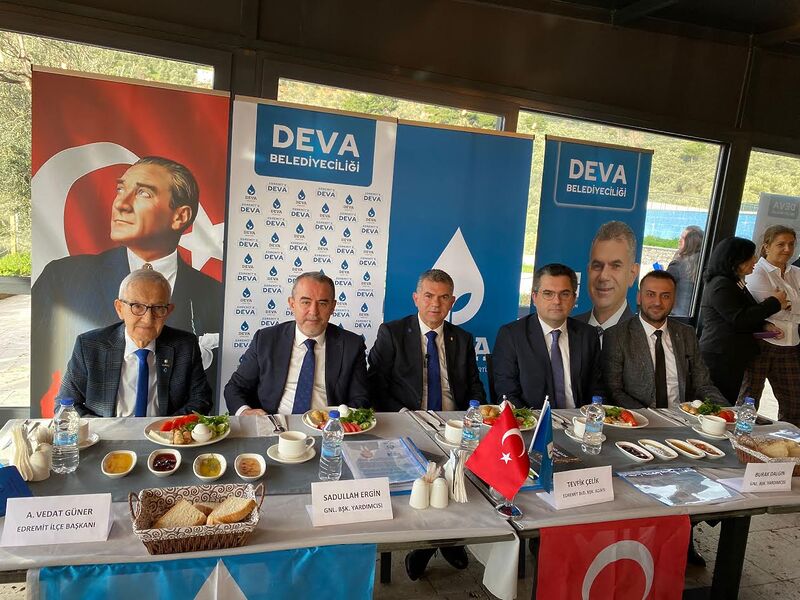 DEVA PARTİSİ’NİN KADROSU EDREMİT İÇİN BİR ARAYA GELDİ