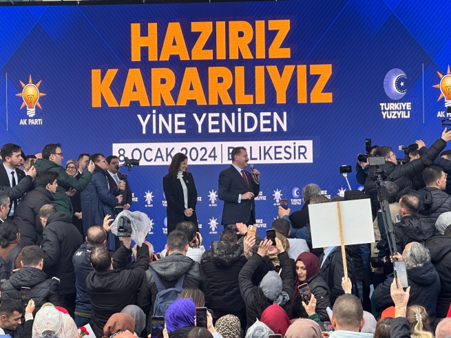 YÜCEL YILMAZ’A COŞKULU KARŞILAMA