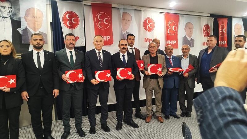 MHP EDREMİT İÇİN ADAY ADAYLARINI TANITTI