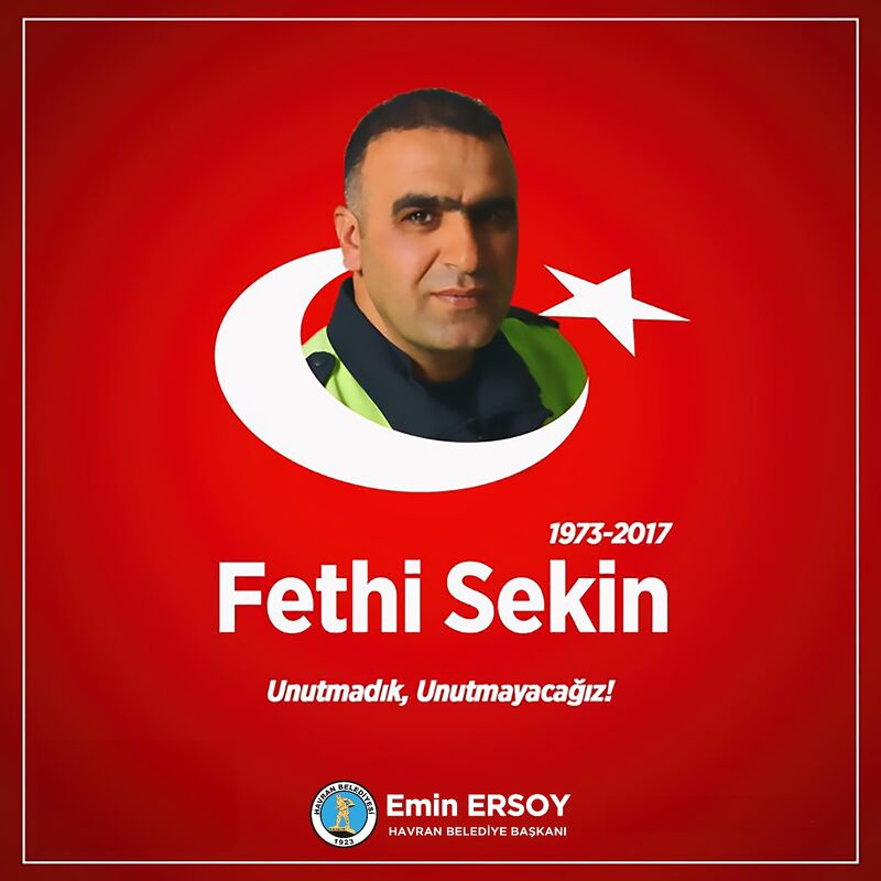 EMİN ERSOY FETHİ SEKİN’İ UNUTMADI