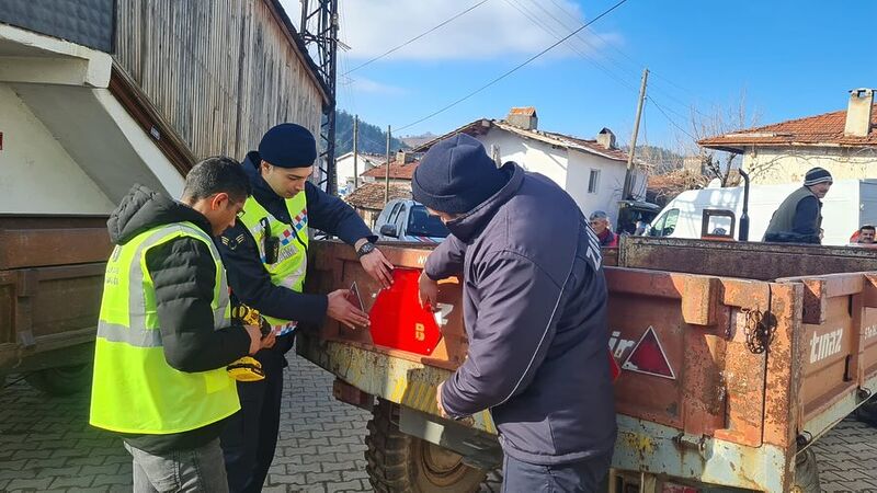 Dursunbey’de güvenlik güçleri ve