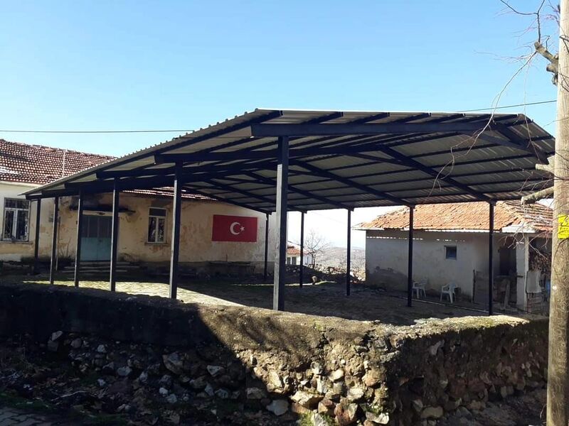 SINDIRGI BELEDİYESİ HIZ KESMEDEN ÇALIŞIYOR