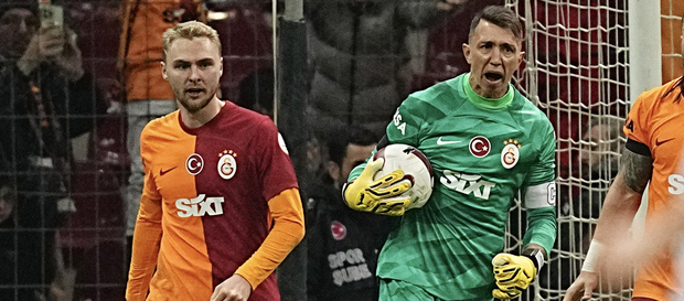 Galatasaray Kaptanı Fernando Muslera,