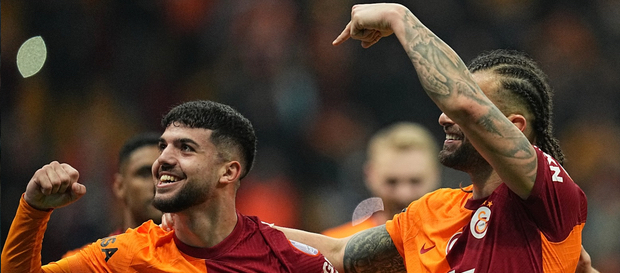 İlk kez Galatasaray formasını