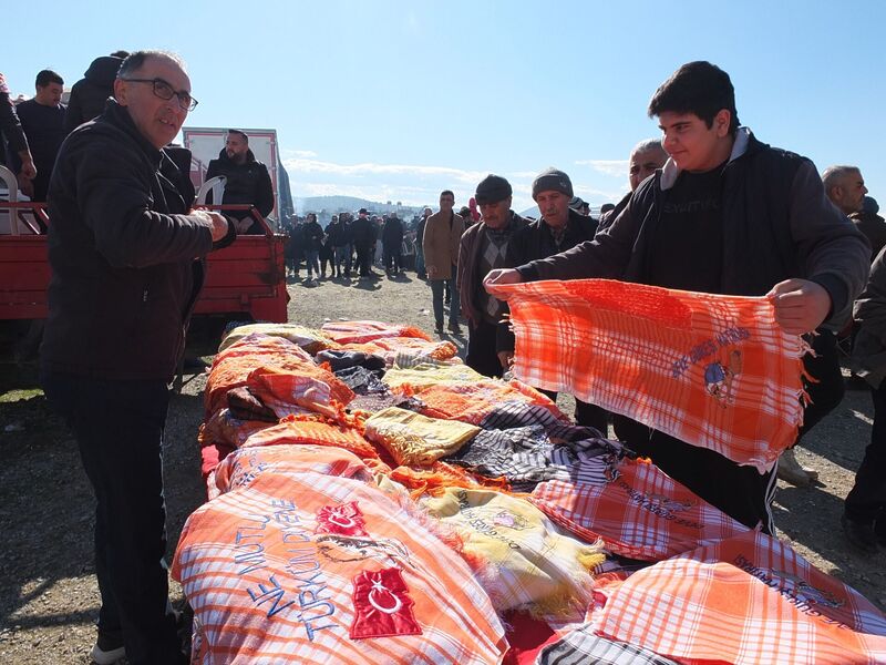 DEVECİ ÜSTLÜKLERİNE YOĞUN İLGİ