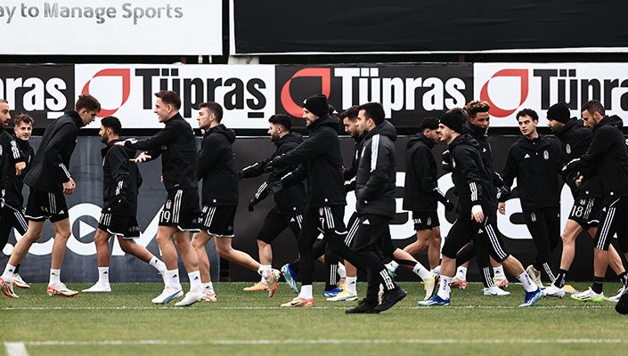 BEŞİKTAŞ’TA, ÇAYKUR RİZESPOR MAÇI KAMP KADROSU BELLİ OLDU