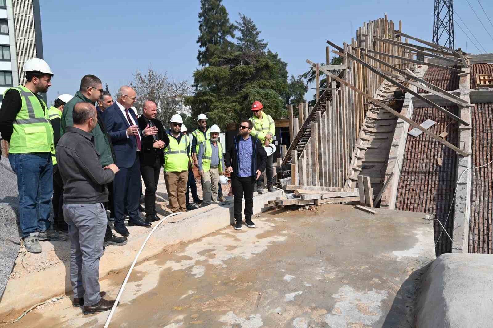 Başkan Ergün Kurtuluş Müzesinde incelemelerde bulundu