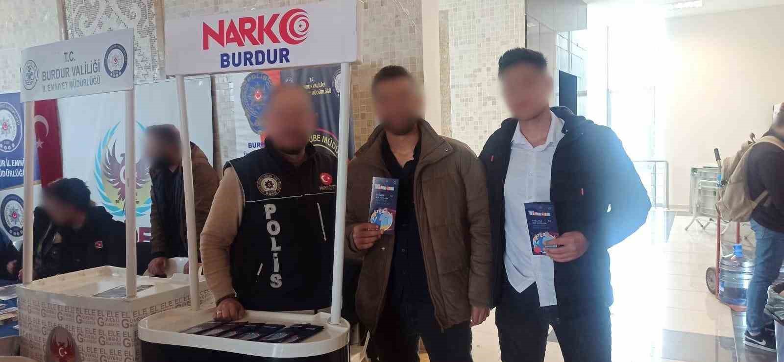 Burdur Emniyeti’nden üniversiteli öğrencilere suçla mücadele eğitimi