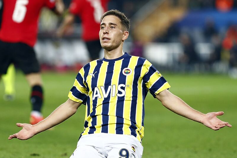 EMRE MOR  FATİH KARAGÜMRÜK’TE