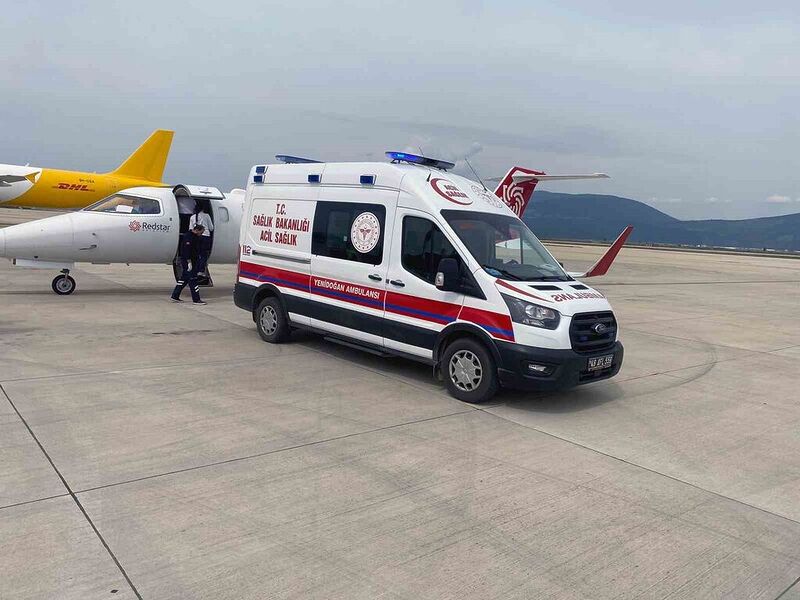 2 günlük bebek Hava Ambulans Uçak ile İstanbul’a sevk edildi