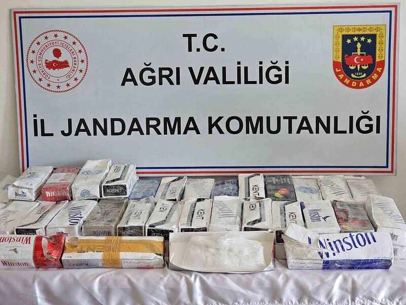 Ağrı’da 40 kilo metamfetamin ele geçirildi