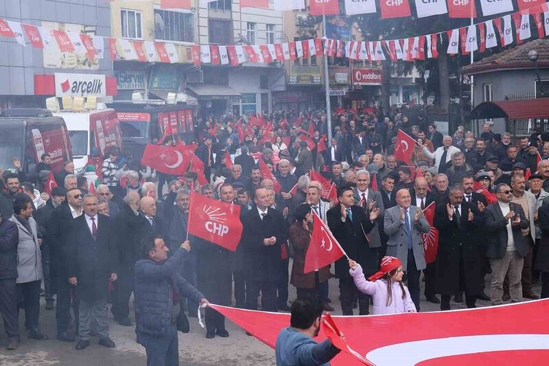 Akay, “Enver Özgü ile el ele vererek, güç birliği ile Yenicemizin çehresini değiştireceğiz”