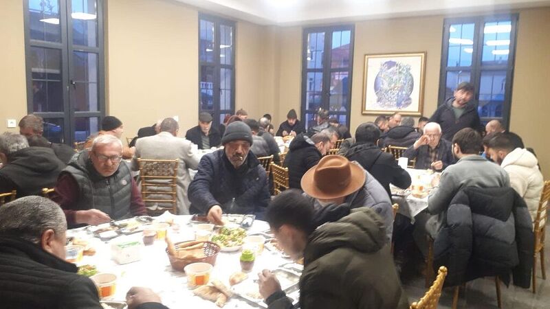 Alucra’da toplu iftar geleneği yaşatılıyor