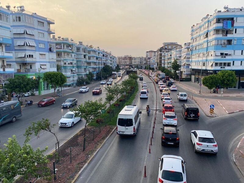 Antalya’da motorlu kara taşıtları sayısı 1 milyon 466 bin 17 oldu