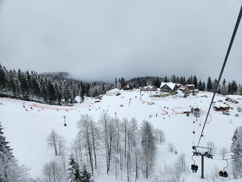 Artvin Atabarı Kayak Merkezinin eşsiz kar manzarası havadan görüntülendi