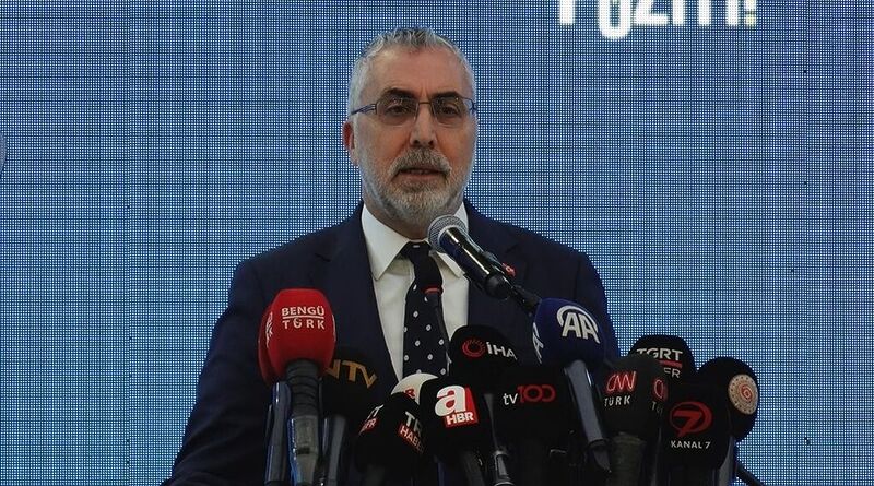 Bakan Işıkhan: “1 ayda 45 bin kadını işe yerleştirdik“