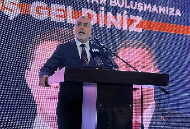 Bakan Işıkhan: “Konya ile aynı kulvarda sayılabilecek Eskişehir, neden şehircilikte bu kadar geride kaldı?”