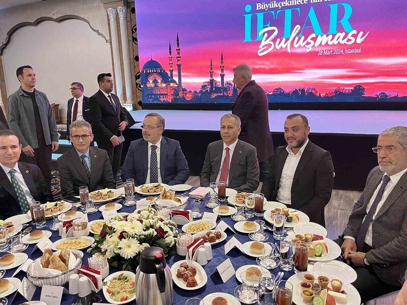 Bakan Yerlikaya: “Beraberliğimize, kim yan bakıyorsa biz de onlara düz bakacak değiliz”