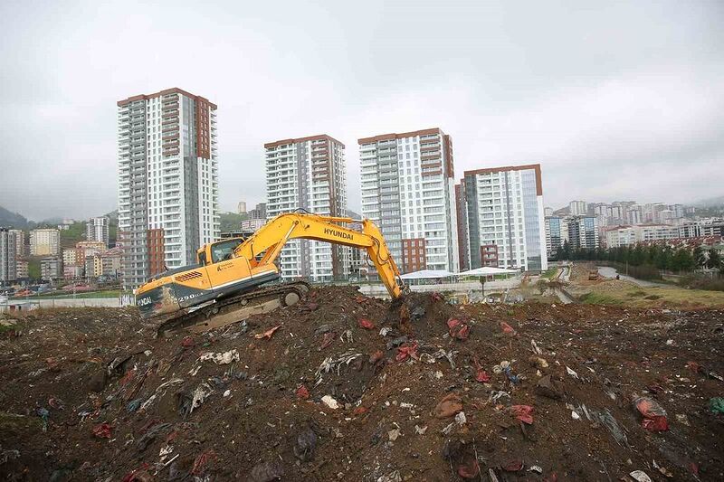 Bıyık’tan Büyükşehir’e açılış tepkisi