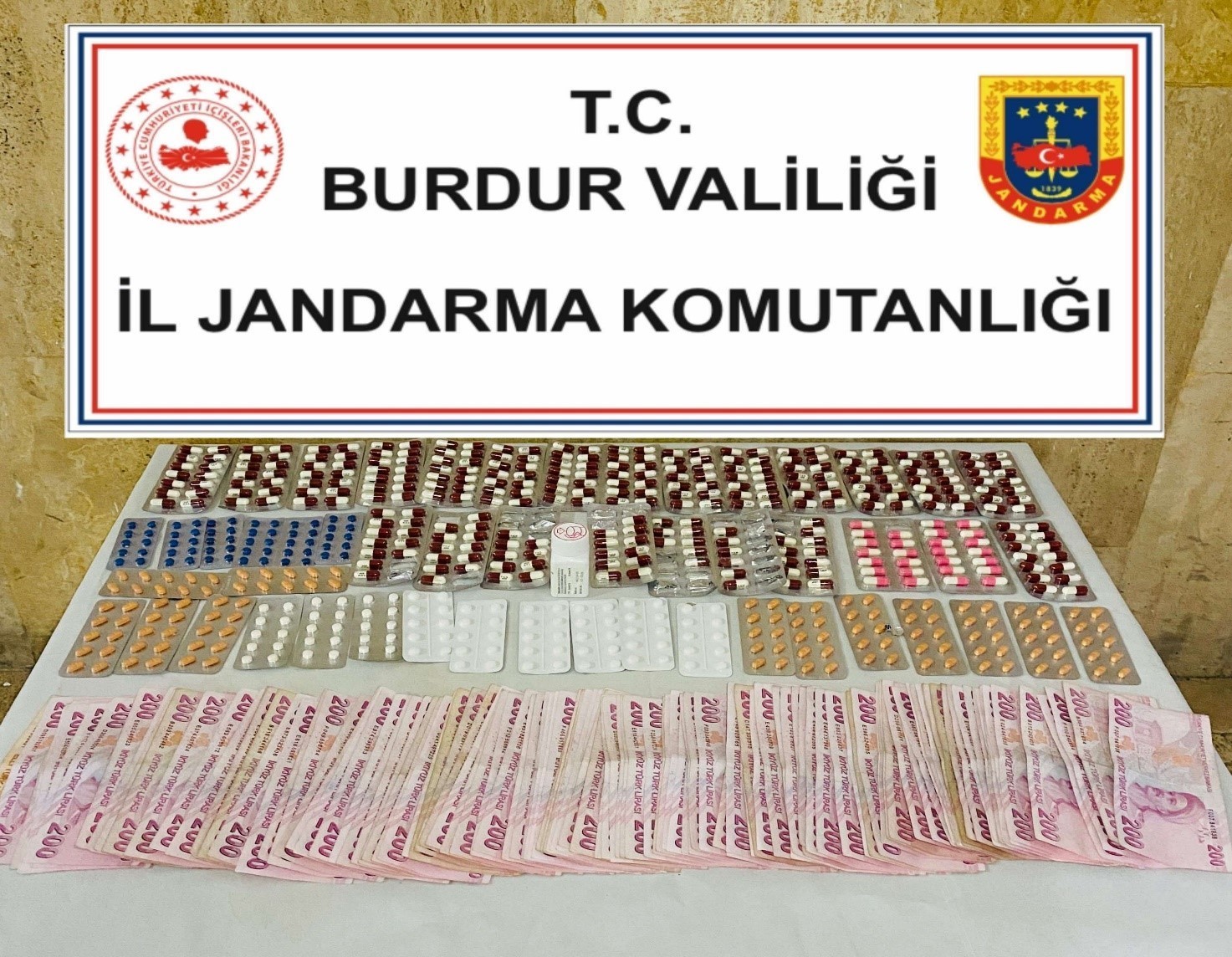 Burdur’da uyuşturucu operasyonunda 5 kişi tutuklu